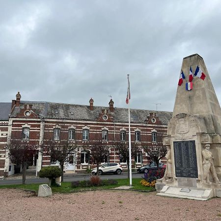 فندق Montdidier في  Le Conde المظهر الخارجي الصورة